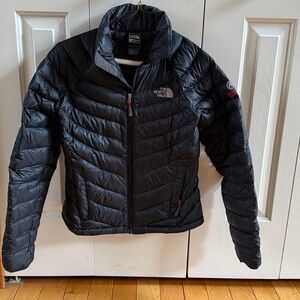 The North Face Thunder Summit Series XS Black Jacket